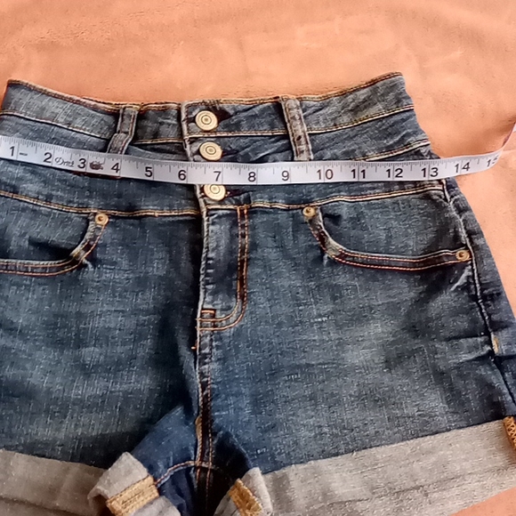 Aeropostale super high rise midi denim shorts size 6 - Picture 3 of 6